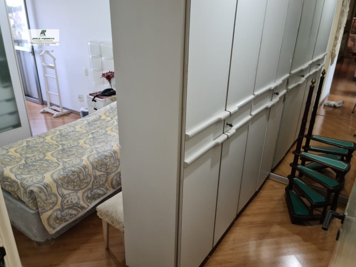 Apartamento à venda com 3 quartos, 160m² - Foto 15