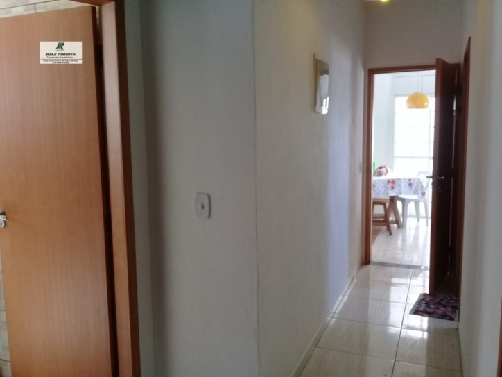 Casa à venda com 3 quartos, 320m² - Foto 3