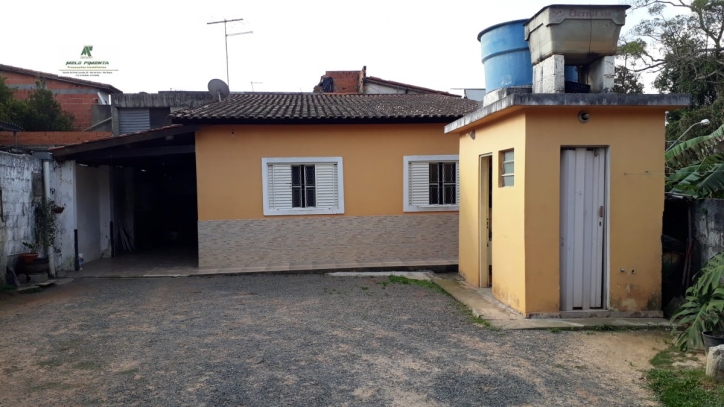 Casa à venda com 3 quartos, 250m² - Foto 1