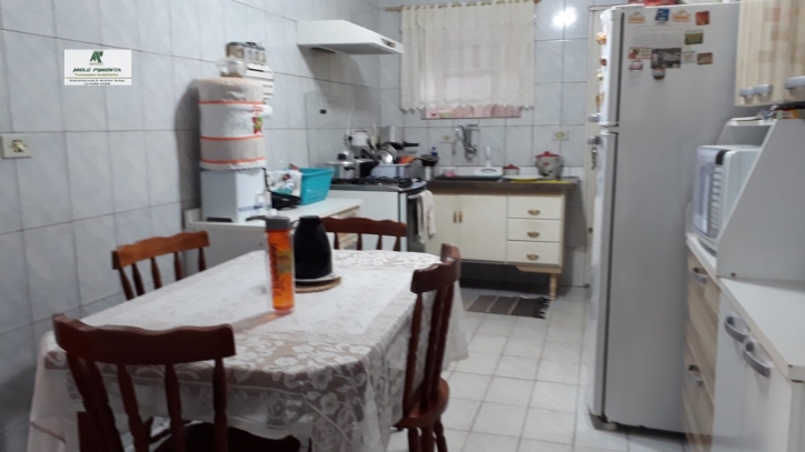 Casa à venda com 3 quartos, 250m² - Foto 8