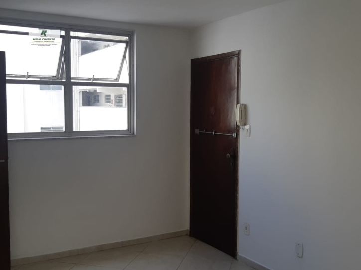 Apartamento à venda com 2 quartos, 62m² - Foto 3