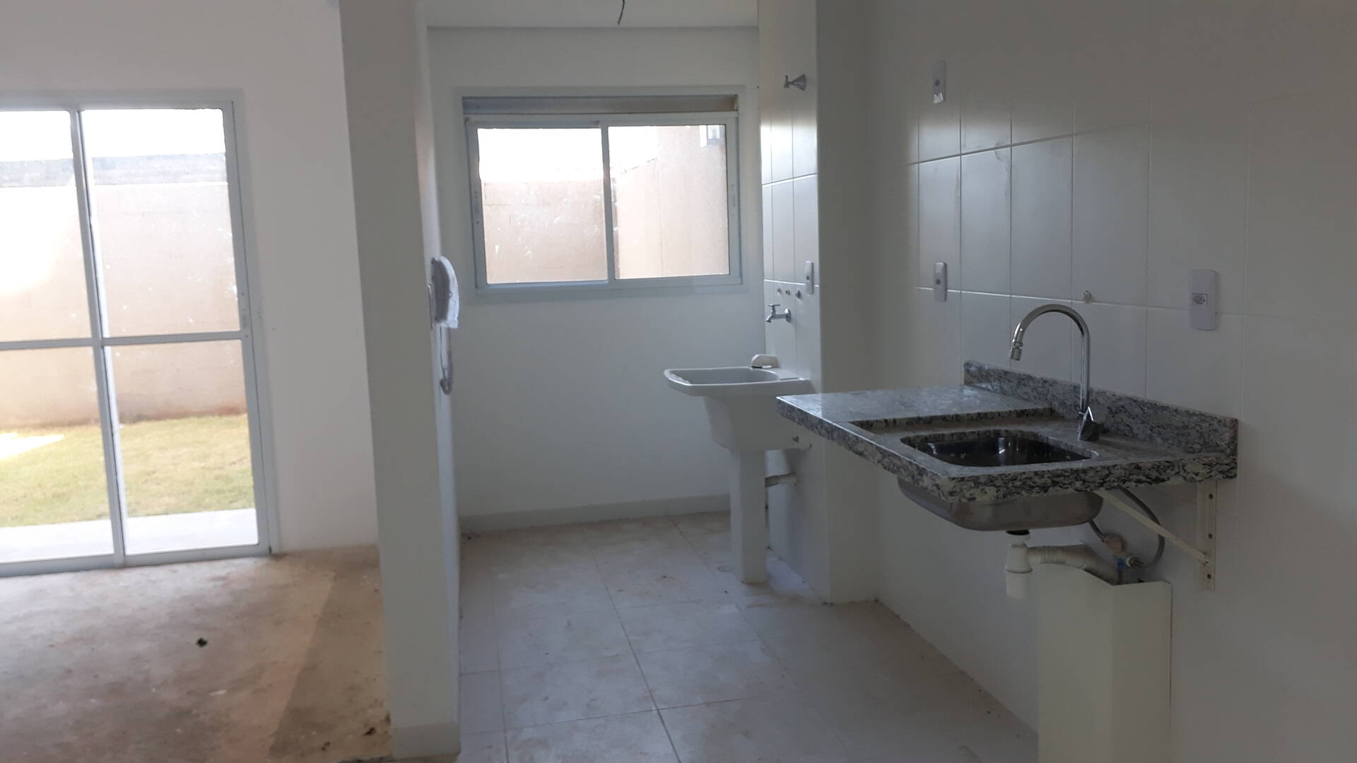 Apartamento à venda com 2 quartos, 51m² - Foto 3