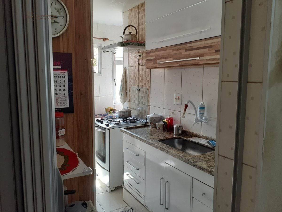 Apartamento à venda com 2 quartos, 69m² - Foto 2