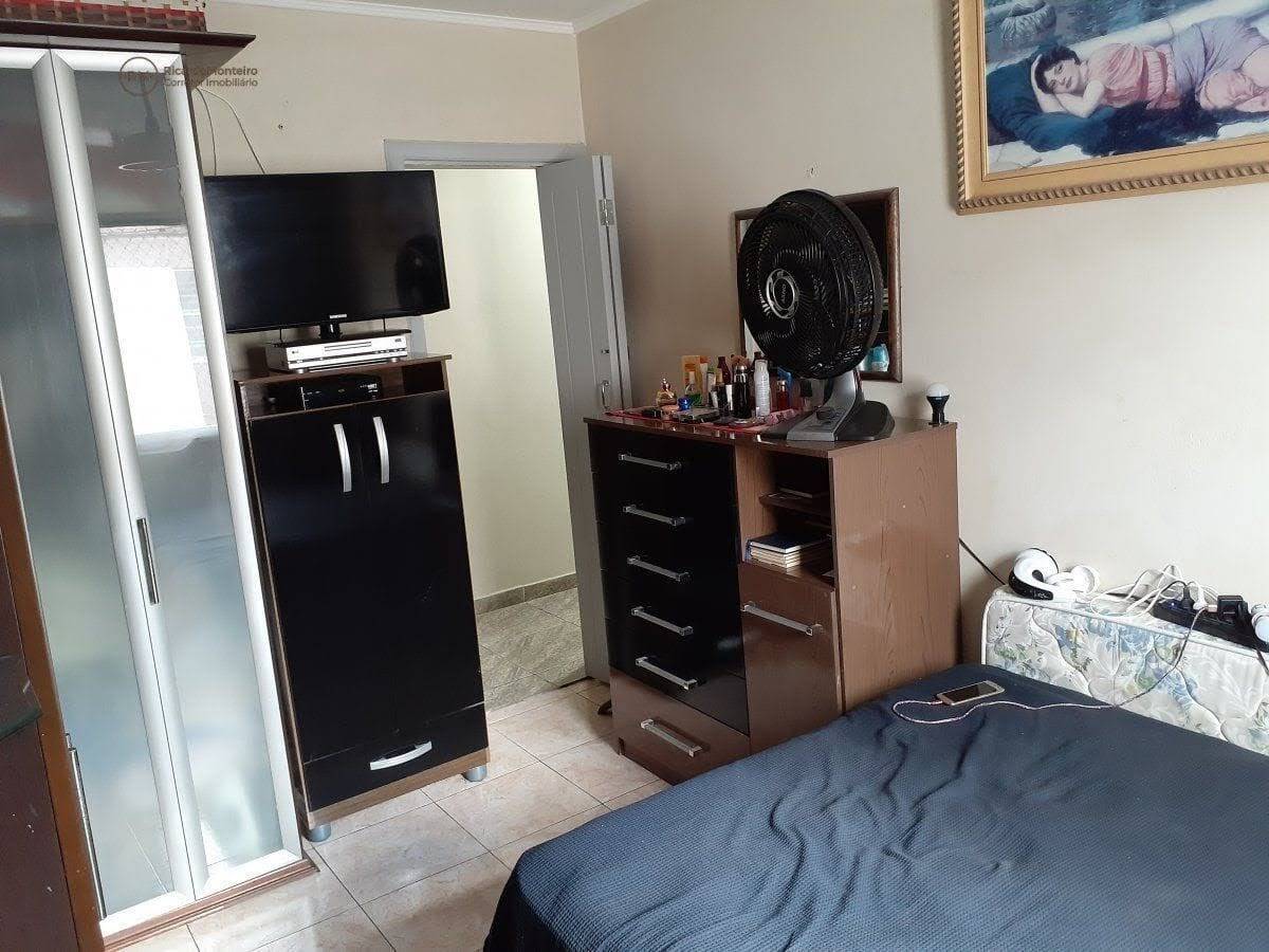 Apartamento à venda com 2 quartos, 69m² - Foto 4