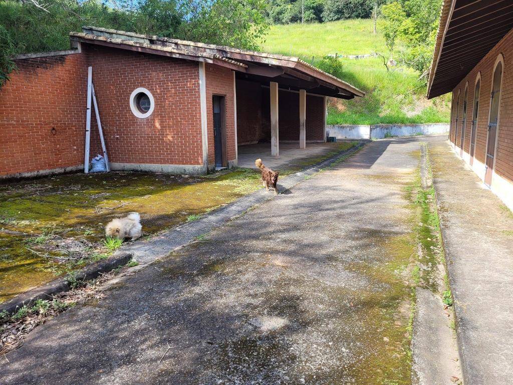 Fazenda à venda com 6 quartos, 1900m² - Foto 15