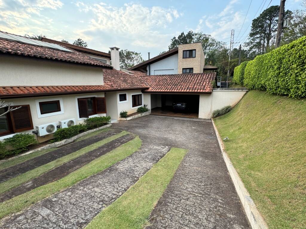 Casa de Condomínio à venda com 7 quartos, 500m² - Foto 2