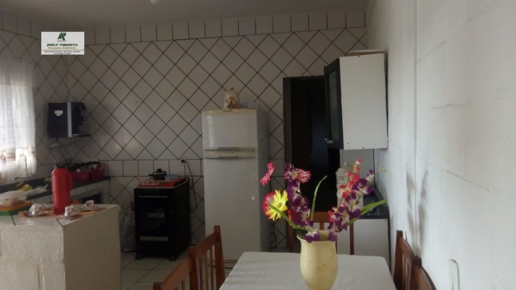 Casa à venda com 2 quartos, 300m² - Foto 3