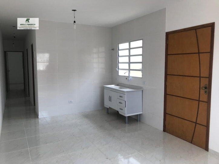 Casa à venda com 2 quartos, 150m² - Foto 4