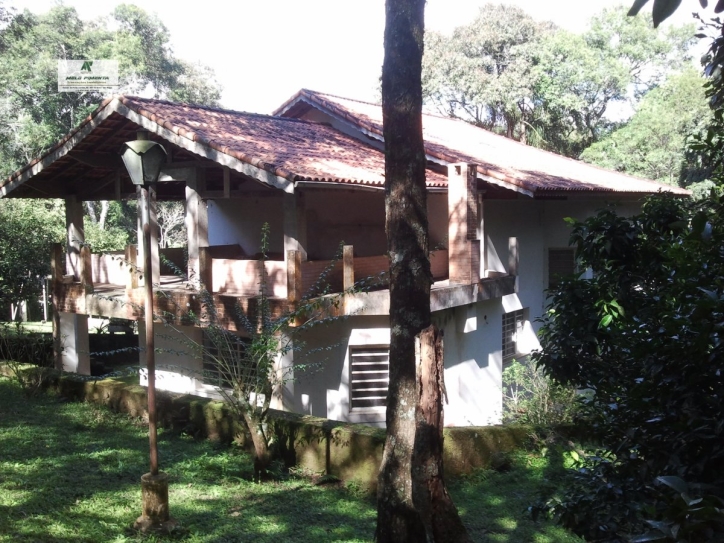 Fazenda à venda com 3 quartos, 2700m² - Foto 1