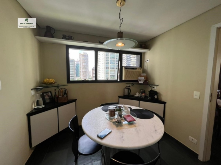 Apartamento à venda com 3 quartos, 220m² - Foto 11