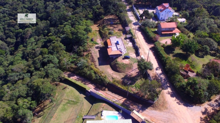 Fazenda à venda com 4 quartos, 2600m² - Foto 1